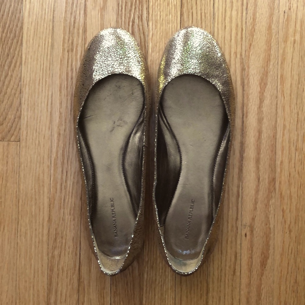Gold Banana Republic ballet flats
